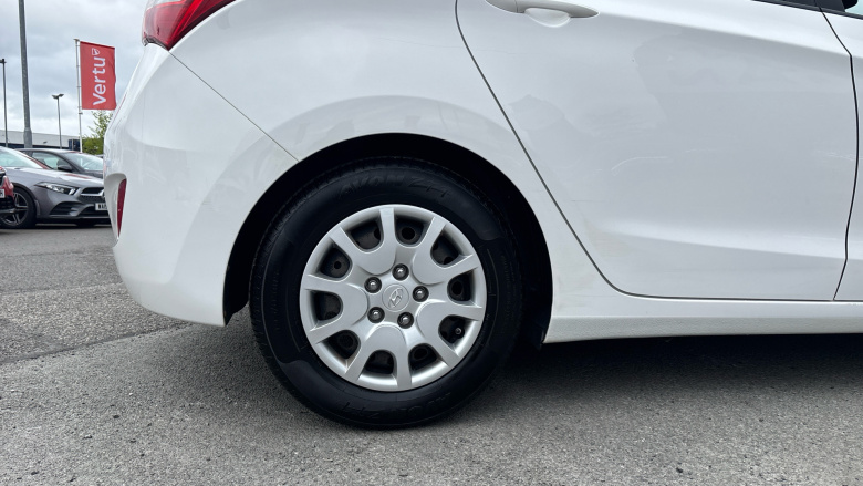 Hyundai i30 1.6 CRDi Blue Drive Classic 5dr Diesel Hatchback